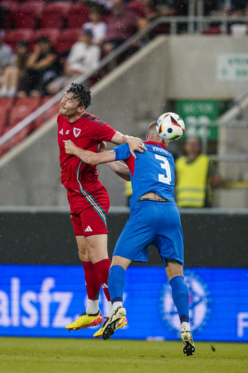 dafabet-包含斯洛伐克队积极备战，决胜之战的词条