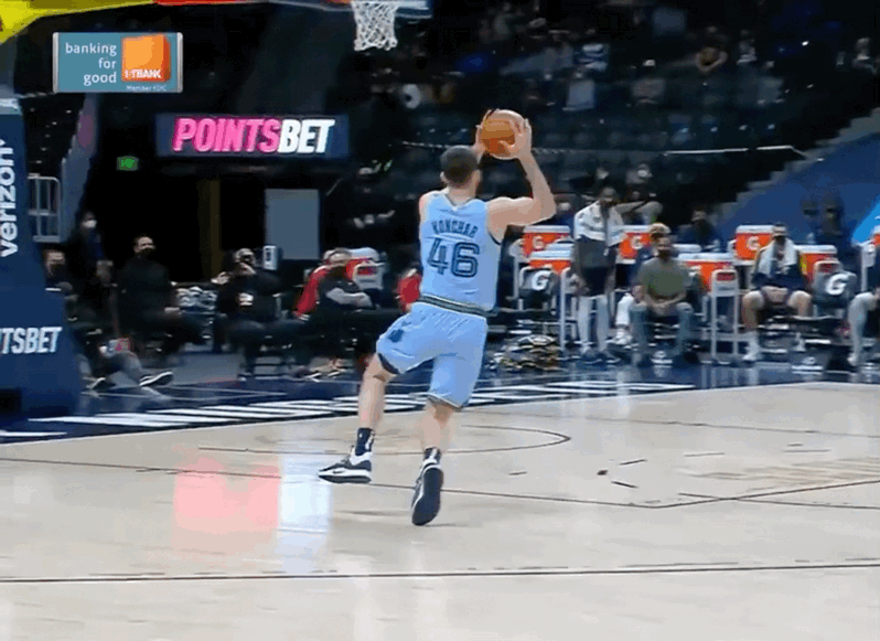 大发娱乐平台-包含灰熊胜魔术,Jokic交出全能表现的词条